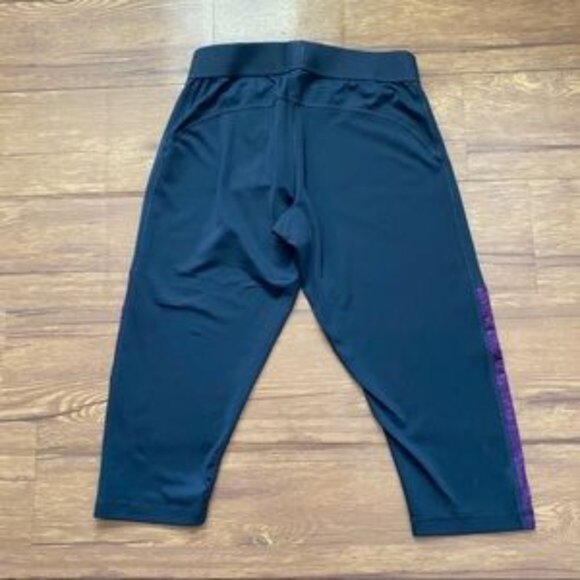 Adidas Techfit Cropped Pant‎ Size Medium - Picture 2 of 8